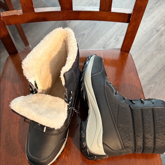 Source Unknown Black Faux Fur Winter Lace-Up Ankle Boots - Picture 2 of 4